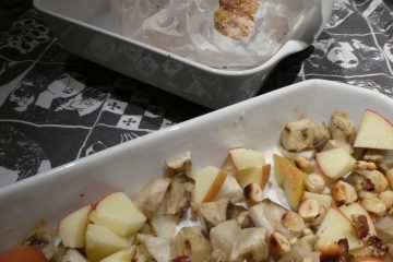 bagte jordskokker med æbler og nødder